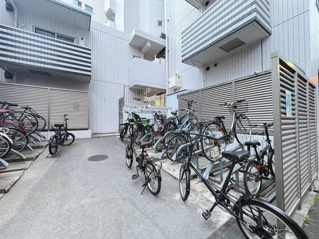 Asyl Court Nishi-Shinjuku - Other - ["Wheel", "Bicycle", "Bicycle wheel"]