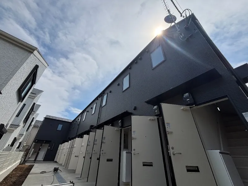 Southern Road Minami Asagaya - Exterior - ["Apartment", "Concrete", "Daylighting"]