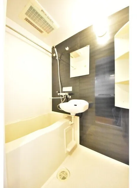 Harmony Residence Ikebukuro - Interior - ["Tap", "Plumbing fixture", "Property"]