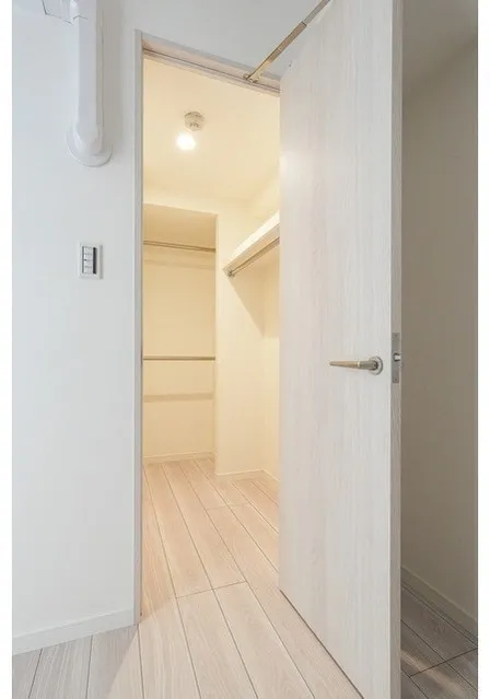 Comforia Liv Bunkyo Gokokuji - Interior - ["Flooring", "Wood", "Floor"]