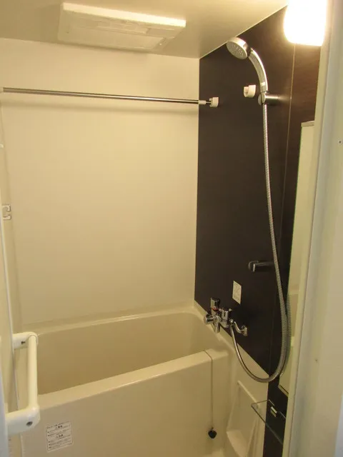 Traditio Monzen Nakacho - Interior - ["Shower head", "Property", "Plumbing fixture"]