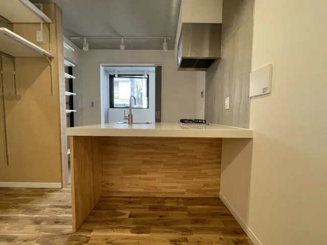 Apice Meguro - Interior - ["Cabinetry", "Furniture", "Countertop"]