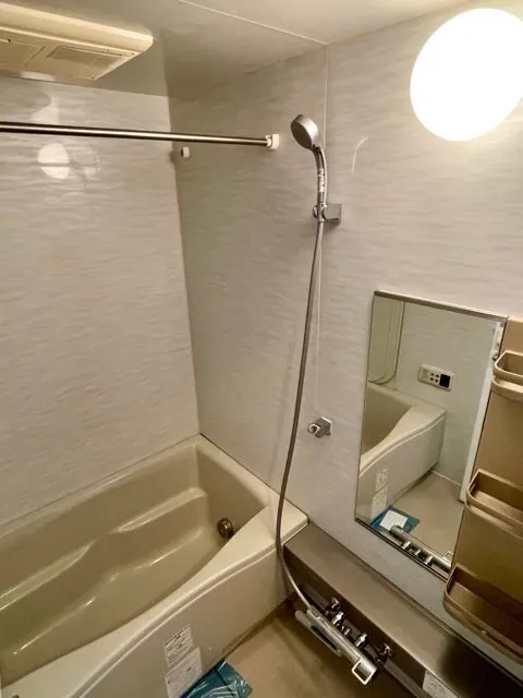 Residia Ueno Ikenohata - Interior - ["Building", "Bathtub", "Plumbing fixture"]