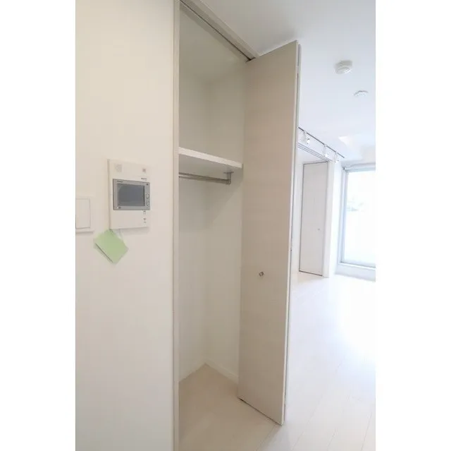 Nanpeidai HillTop House - Interior - ["Property", "Room", "Building"]