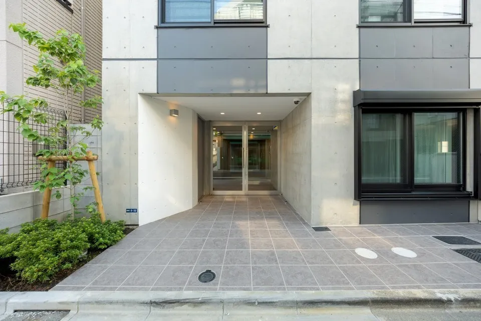 Hmlet Shinjuku Kawadacho - Exterior - []