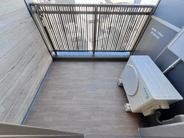 Brillia Ist Oimachi - Interior - ["Floor", "Composite material", "Glass"]