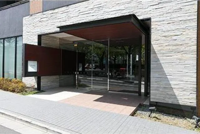 Crear Fresca - Exterior - ["Rectangle", "Fixture", "Shade"]