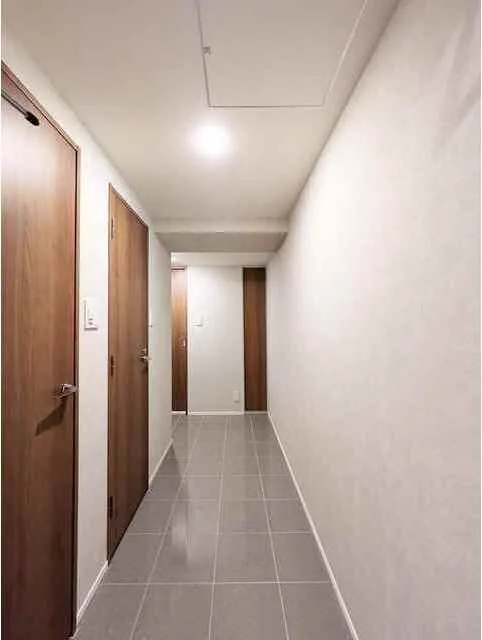 Stylio Meguro Ohashi HILLSIDE - Interior - ["Fixture", "Building", "Door"]