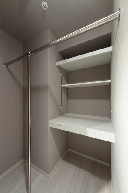 Terra Silk Forest - Interior - ["Ceiling", "Shelving", "Wood stain"]