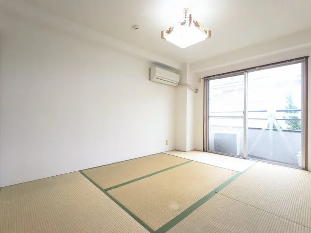 YKB Sakuradai - Interior - ["Flooring", "Floor", "Ceiling"]