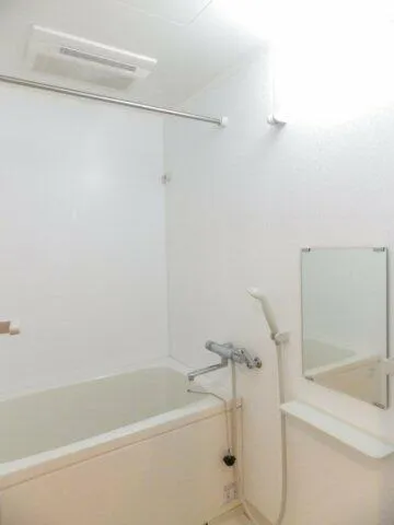 Ronsley West - Interior - ["Plumbing fixture", "Flooring", "Floor"]