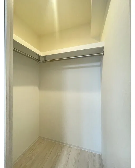 Comforia Liv Minamisunamachi East - Interior - ["Wood", "Flooring", "Floor"]