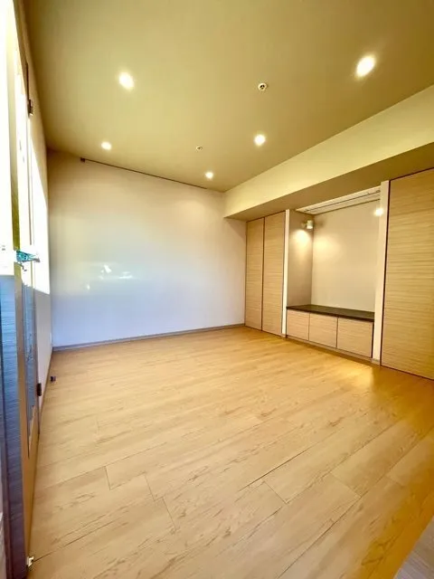 Chester Court Ochanomizu - Interior - ["Floor", "Flooring", "Wood flooring"]