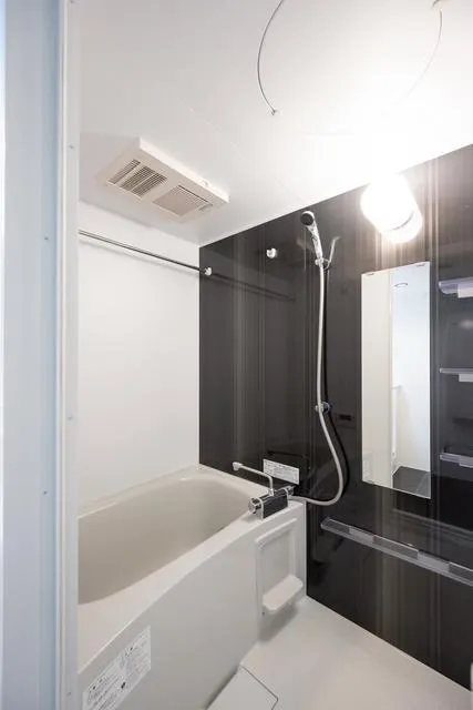 Grand Residence Meguro - Interior - ["Plumbing fixture", "Bathtub", "Building"]