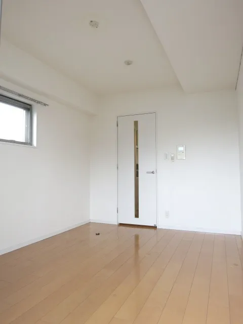 Live Court Otorii - Interior - ["Flooring", "Floor", "Wood"]