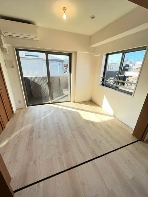 Residia Ikebukuro - Interior - ["Flooring", "Floor", "Wood flooring"]