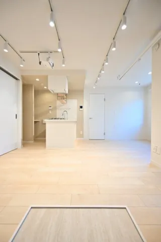 Grand Maison Meguro - Interior - ["Flooring", "Floor", "Wall"]