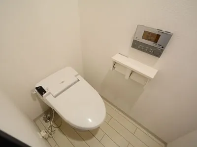 KDX Residence Azabu East - Interior - ["Toilet", "Toilet seat", "Bathroom"]
