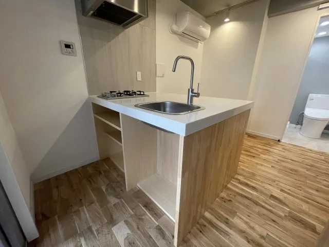 Apice Meguro - Interior - ["Tap", "Cabinetry", "Plumbing fixture"]