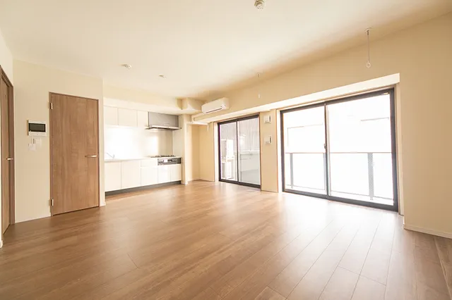 Maison De Takaya - Interior - ["Wood flooring", "Flooring", "Floor"]