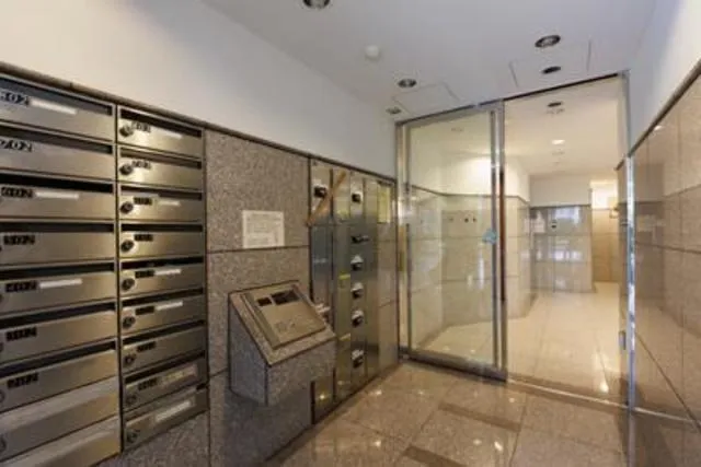 Sky Park Gyoen - Exterior - ["Door", "Fixture", "Locker"]