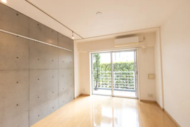 Maison 21 - Interior - ["Daylighting", "Plaster"]