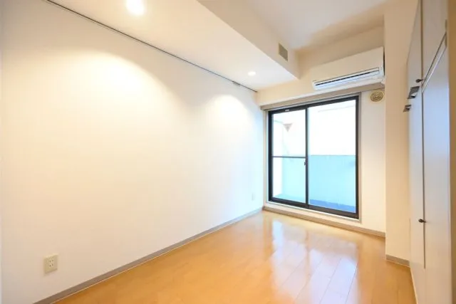 Tokken City Heights Ueno - Interior - ["Flooring", "Floor", "Wood flooring"]