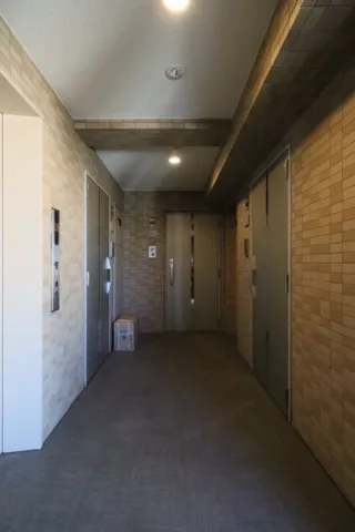 Prele Duc Kamata II - Exterior - ["Floor", "Ceiling", "Flooring"]