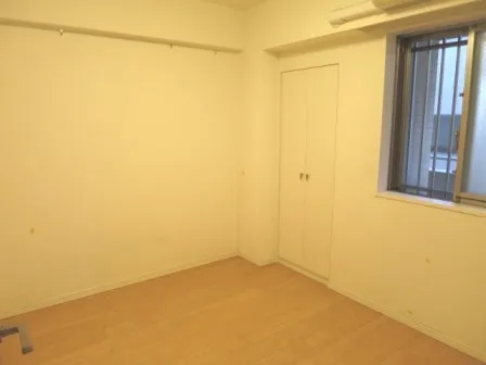 Acty Tonaka Dori - Interior - ["Window", "Fixture", "Building"]