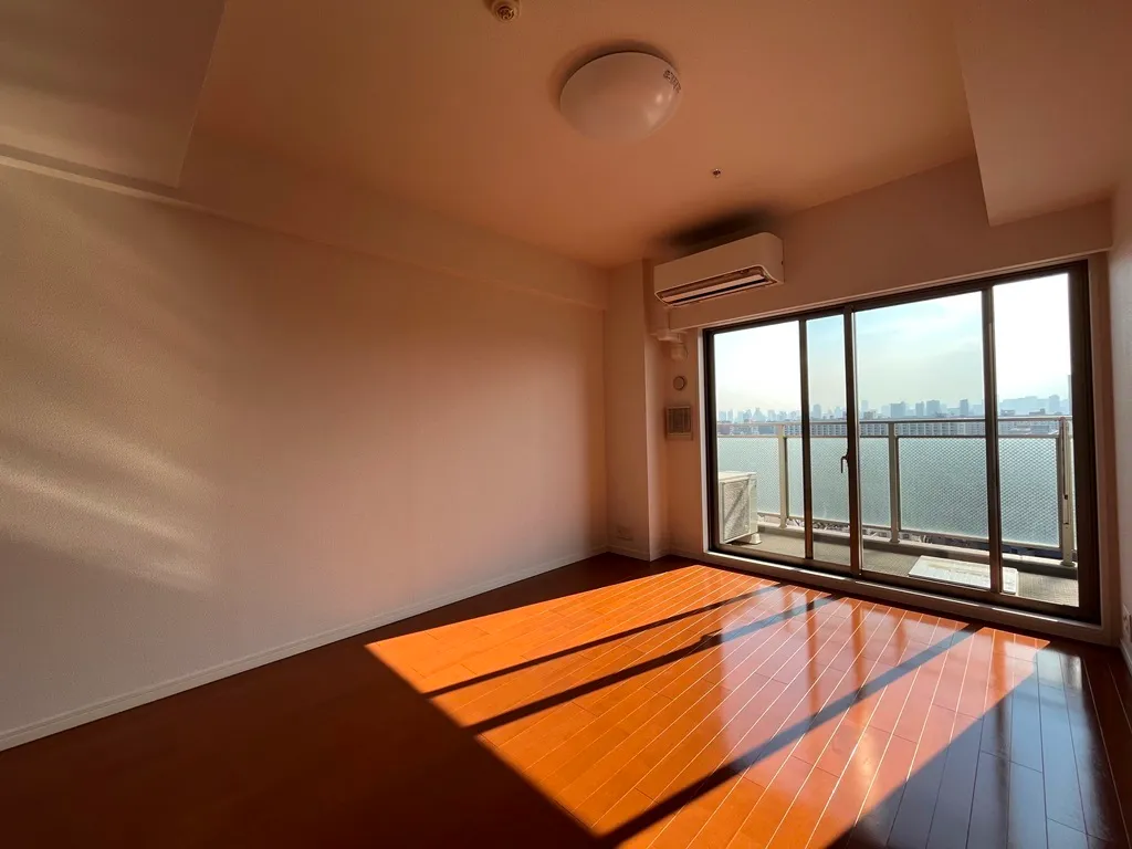 Esty Maison Oshima - Interior - ["Building", "Wood", "Window"]