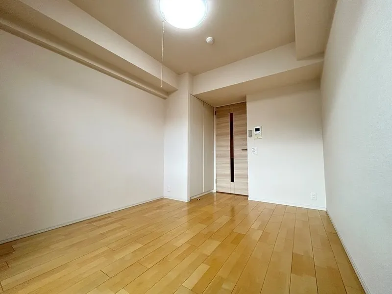 BLESS Kamiikebukuro - Interior - ["Wall", "Flooring", "Wood"]