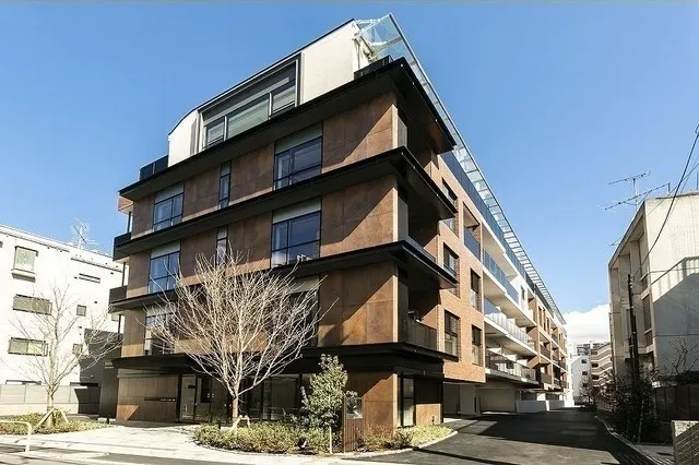 La Douceur Sugamo West - Exterior - ["Sky", "Building", "Window"]