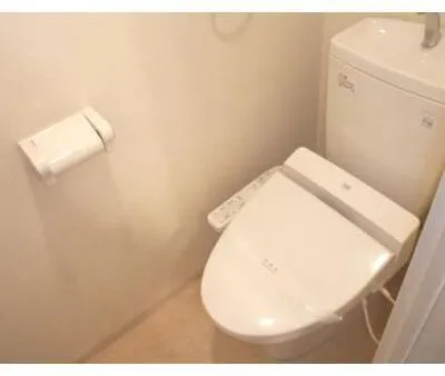 Phoenix Edogawabashi - Interior - ["Plumbing fixture", "Toilet seat", "Bathroom"]