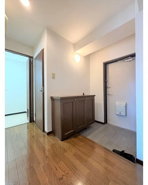 Kaminakazato Heights - Interior - ["Flooring", "Floor", "Wood"]