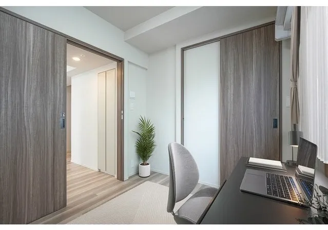 Due Fuchu I - Interior - ["Wood", "Flooring", "Interior design"]
