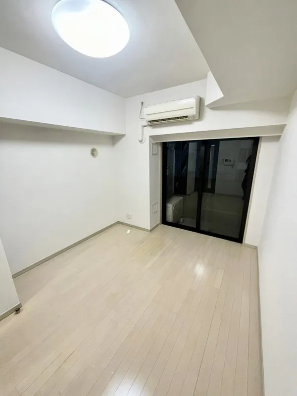 Dolce Nihonbashi Hamacho Ichibankan - Interior - ["Flooring", "Floor", "Ceiling"]