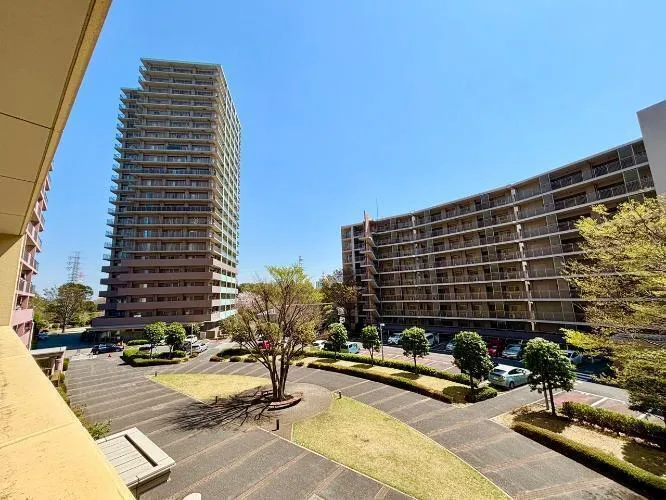 Laurel Square Chiba New Town Central Building D, Room 302