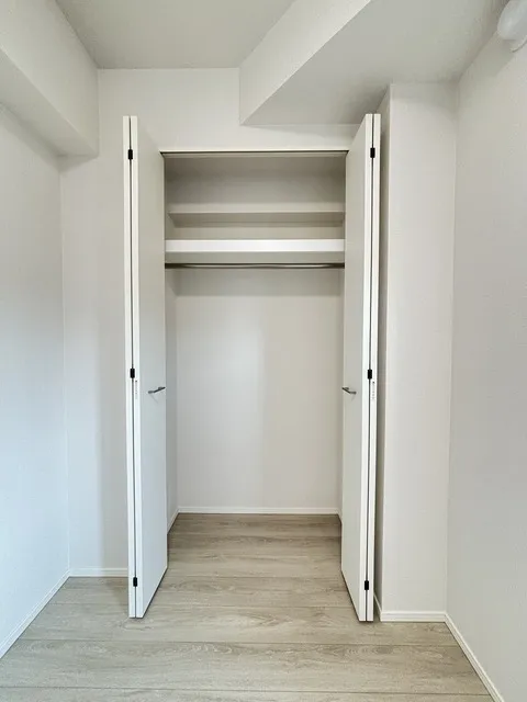Daffitto Kinshicho - Interior - ["Wood", "Flooring", "Floor"]