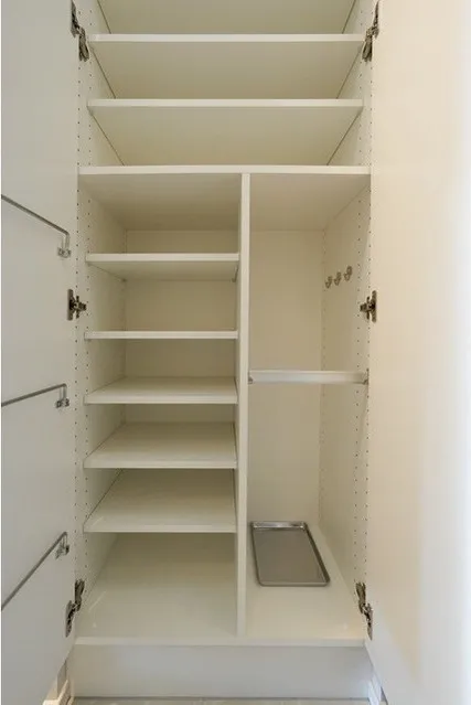 LEFONT PROGRESS SHIBUYA HILLTOP - Interior - ["Shelf", "Cabinetry", "Shelving"]