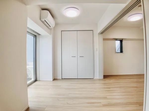 PREMIUM CUBE Ueno - Interior - ["Fixture", "Door", "Building"]