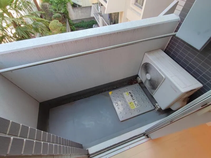 Movements Nishi-Waseda - Interior - ["Balcony", "Daylighting", "Tile"]