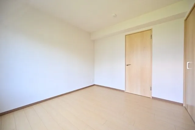CENTRAL GARDEN RESIDENCE TOKYO - Interior - ["Flooring", "Floor", "Wood flooring"]