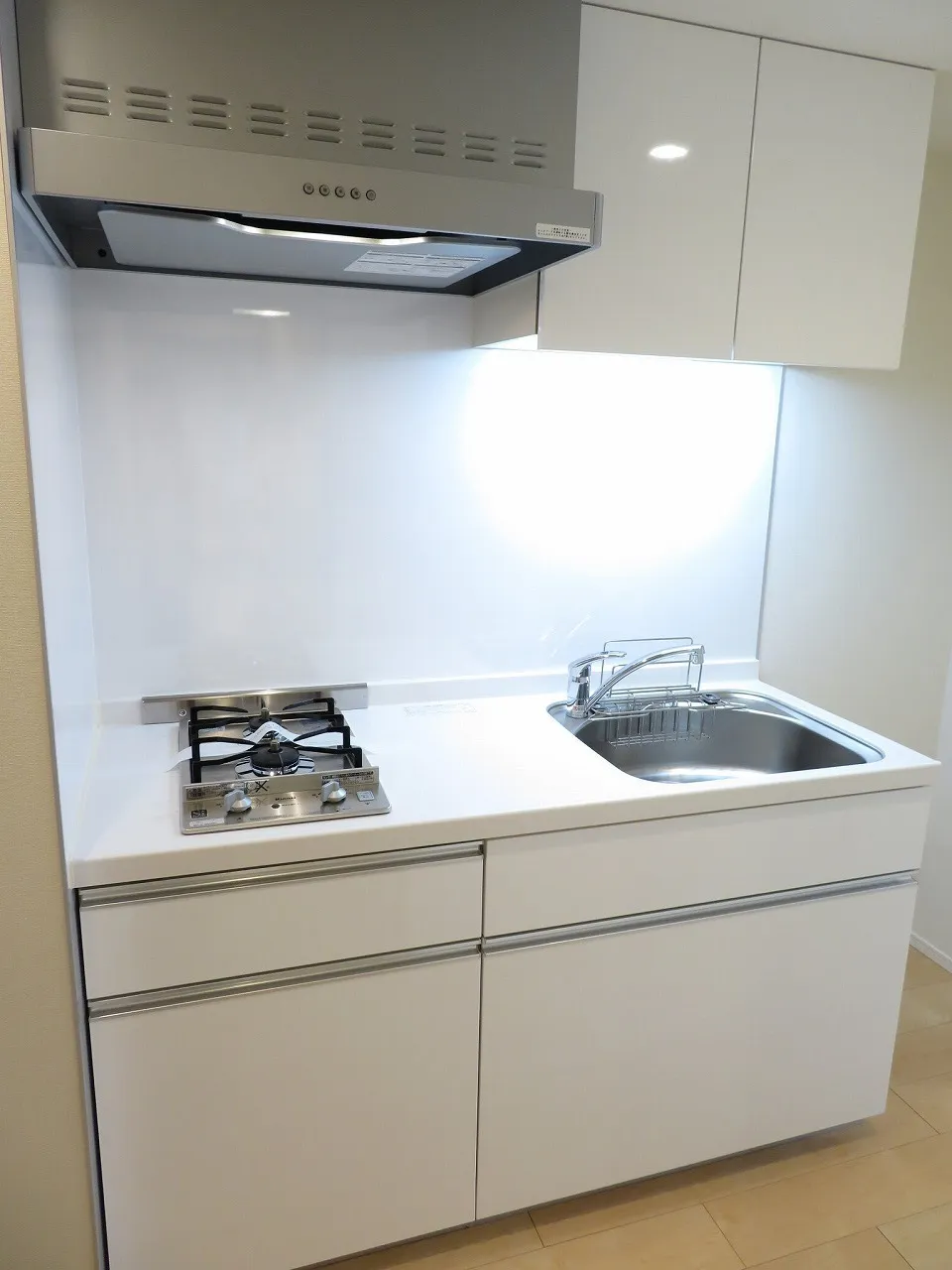 The Park Cross Monzen-Nakacho - Interior - ["Cabinetry", "Kitchen appliance", "Kitchen stove"]