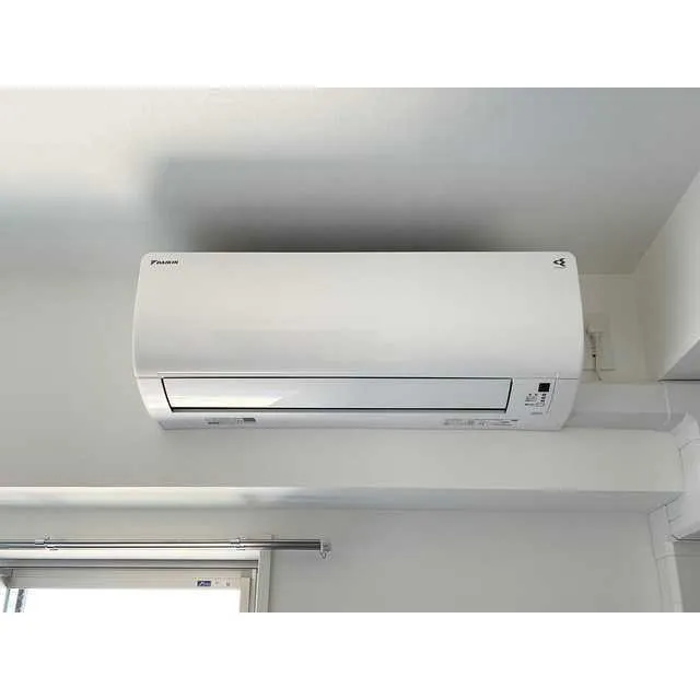 Zinnia Asakusa - Interior - ["Rectangle", "Output device", "Automotive exterior"]