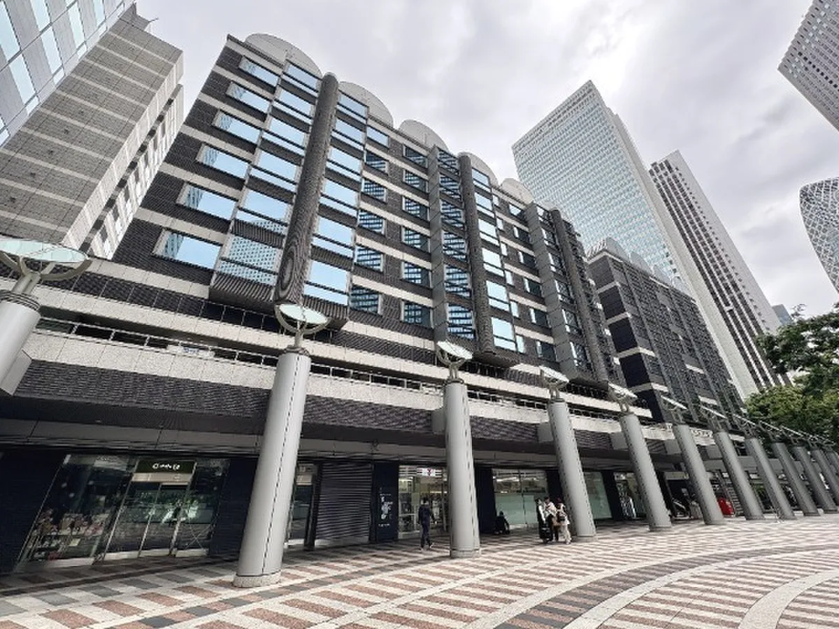 Shinjuku Island Residence