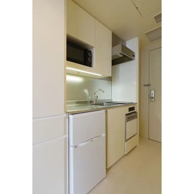 Frontier Residence The Tower Shinagawa - Interior - ["Countertop", "Cabinetry", "Tap"]