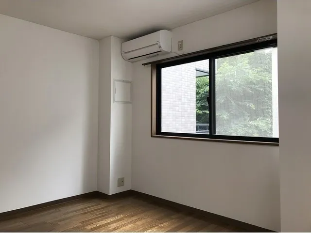 Patio Sangenjaya - Interior - ["Property", "Room", "Building"]