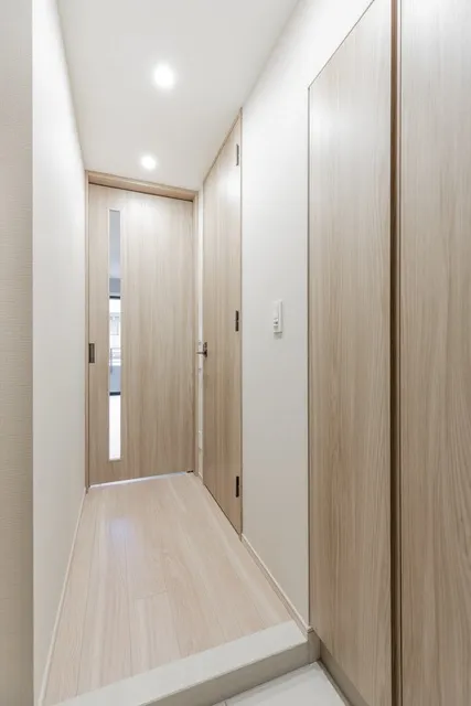 Maison Calm Nihonbashi Bakurocho - Interior - ["Building", "Fixture", "Door"]