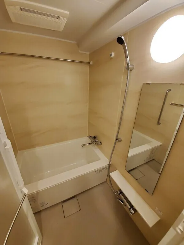 KI-LIGHT KINSHICHO - Interior - ["Plumbing fixture", "Flooring", "Bathroom"]