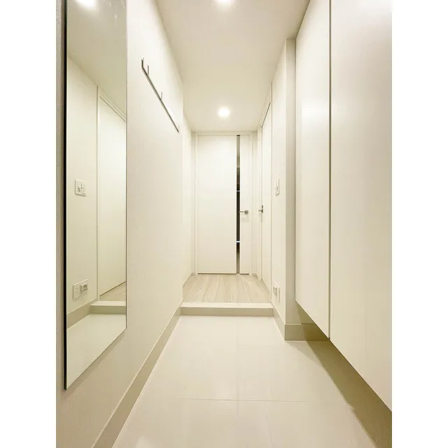 Orchid Residence Shibuya Tomigaya - Interior - ["Building", "Fixture", "Door"]